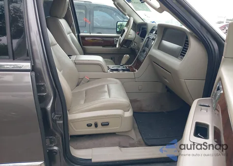 2014 Lincoln Navigator z USA, uszkodzony, nr VIN 5LMJJ2H50EEL06468